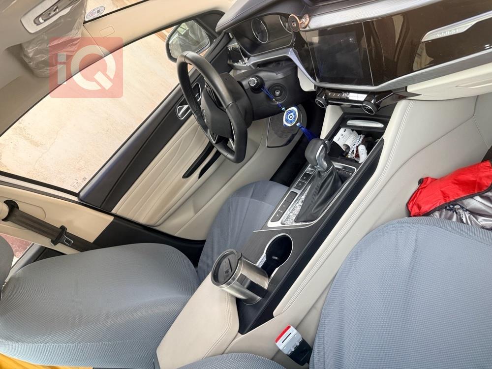 شيري أريزو 5